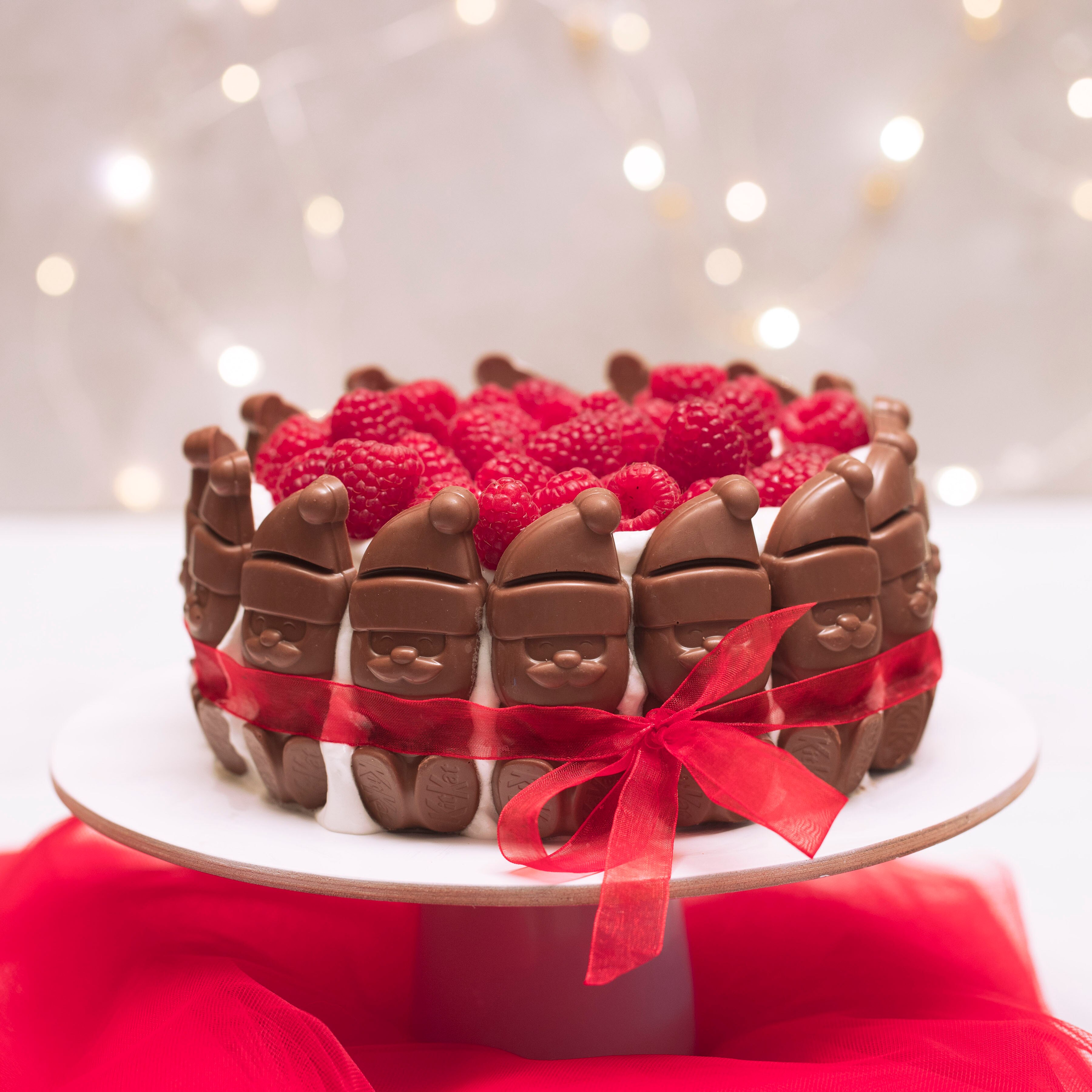 KitKat Snowy cake